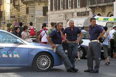 Italian police raid ratings agencies