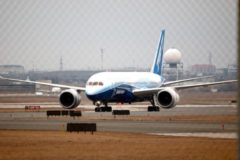 Boeing requests Dreamliner test flights