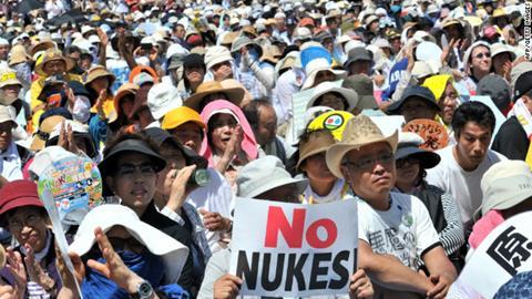 Japanese protest over nukes